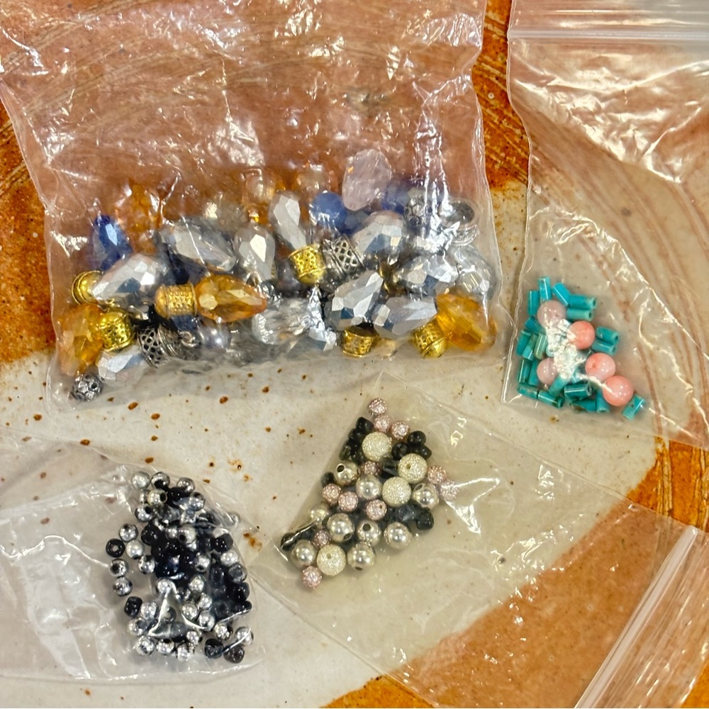 Assorted Bead Mix Collection (58 bags) - Picture 12 of 17